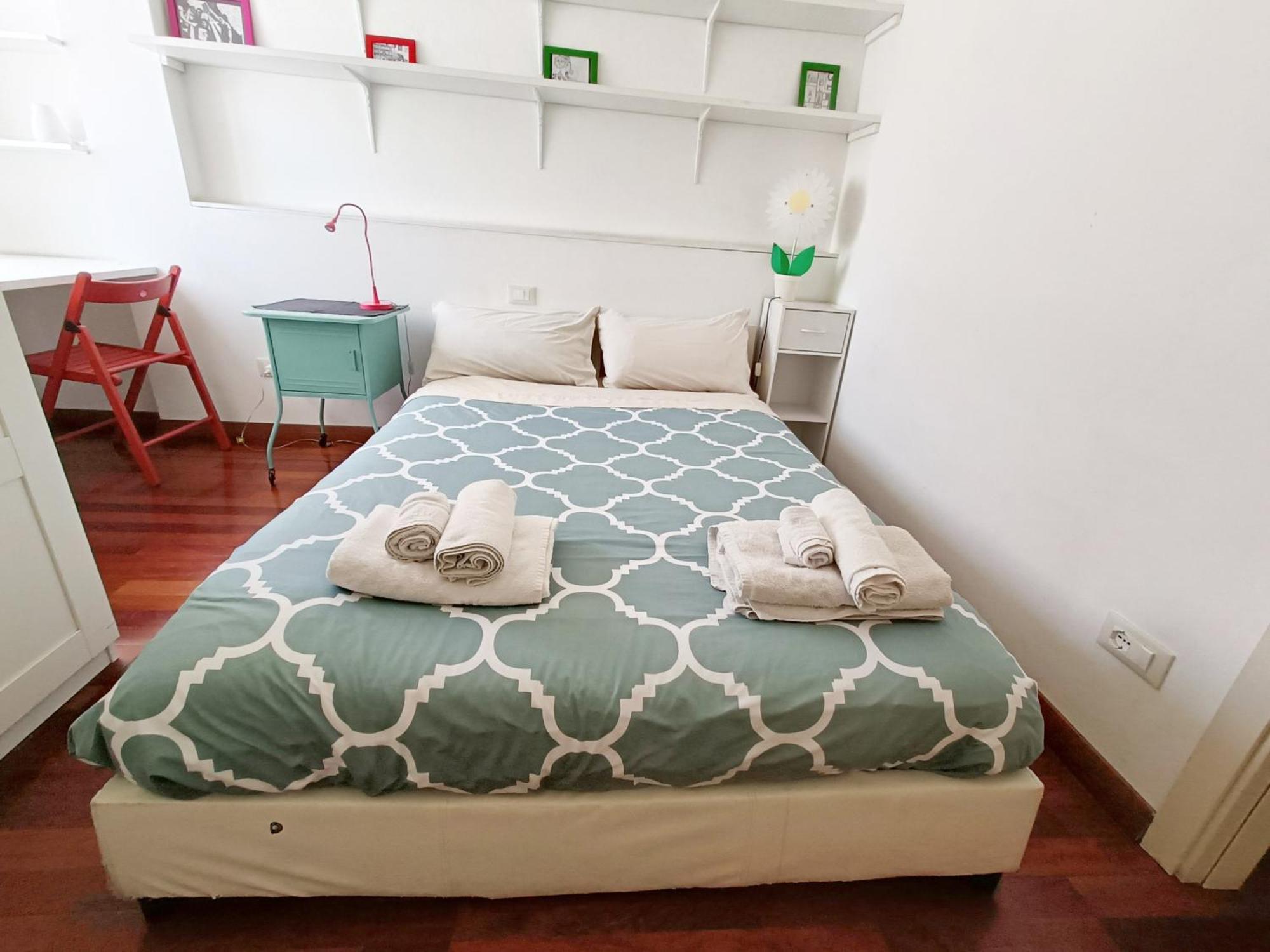 The Red In With Free Parking Appartement