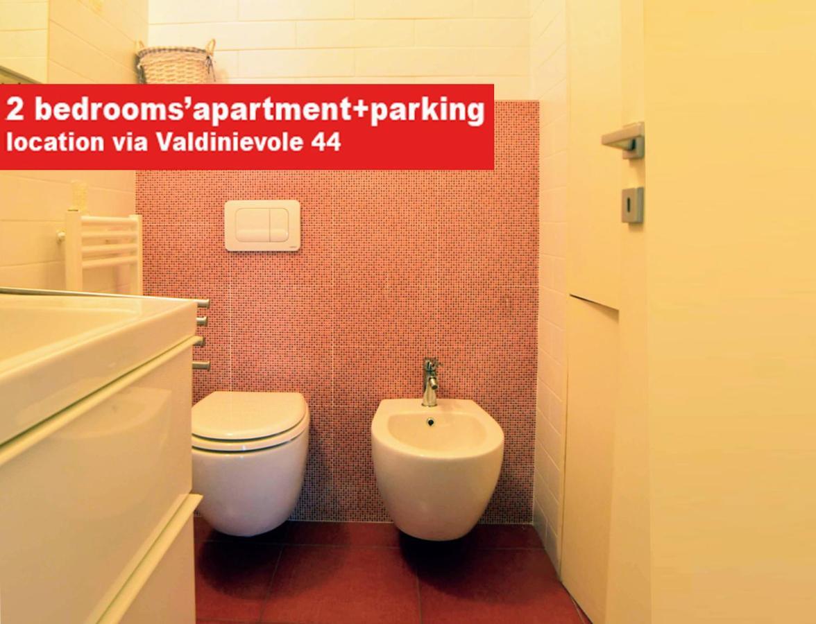 The Red In With Free Parking Apartamento